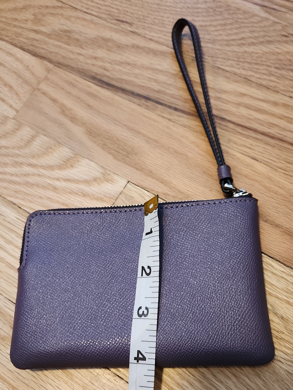 Coach Leather Wristlet Plum Purple NWOT - Picture 5 of 10